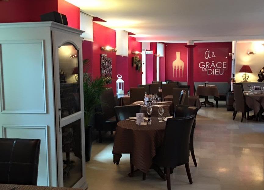 Hotel A La Grace De Dieu Brie-Comte-Robert Exterior foto